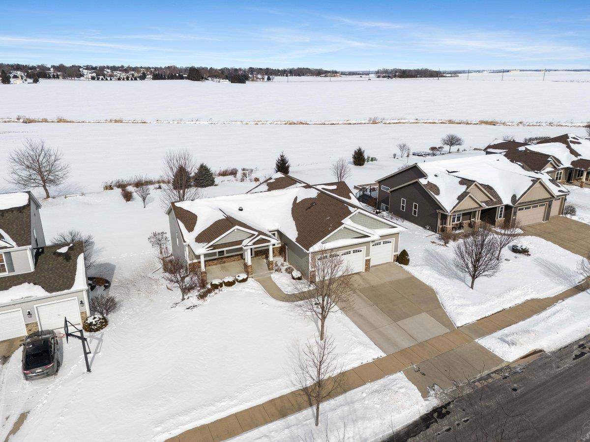 Sun Prairie, WI 53590,1464 Pebblebrook Trail