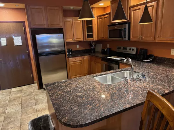 Wisconsin Dells, WI 53965,2411 RIVER Road #2226