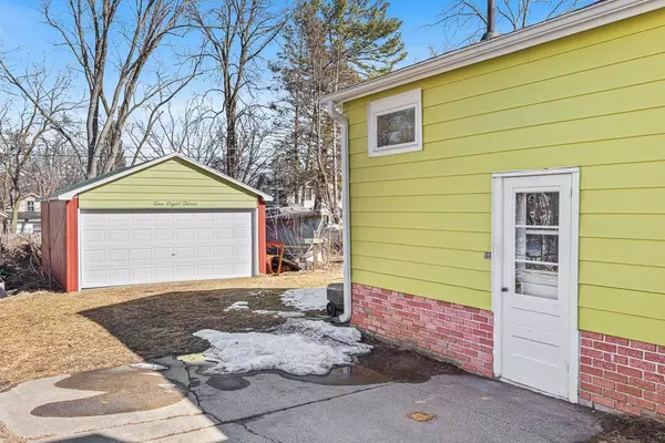 Berlin, WI 54923,183 W Moore Street