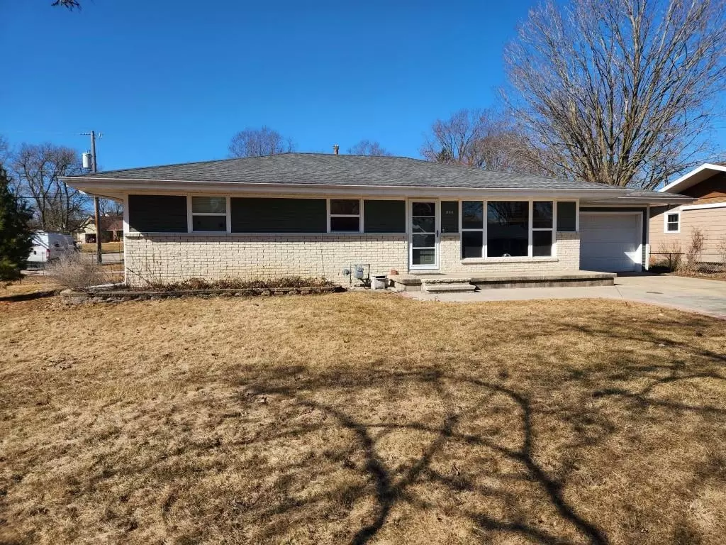 Jefferson, WI 53549,855 Hillside Drive
