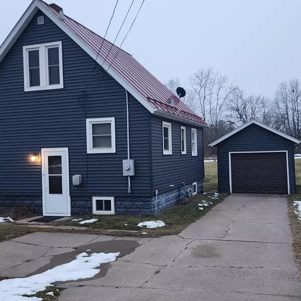 410 Pierce Street, Black River Falls, WI 54615-1634