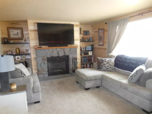 Nekoosa, WI 54457,392-394 Woodbridge Way