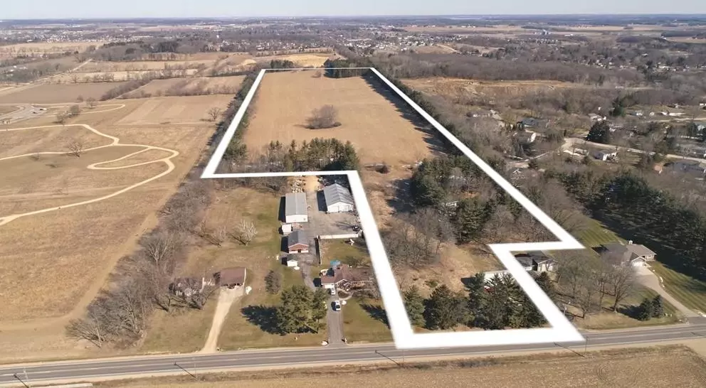 Oregon, WI 53575,4890 County Road A
