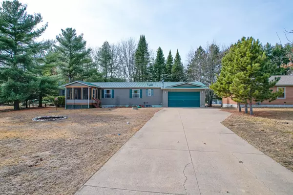 N7957 15th Avenue, New Lisbon, WI 53950