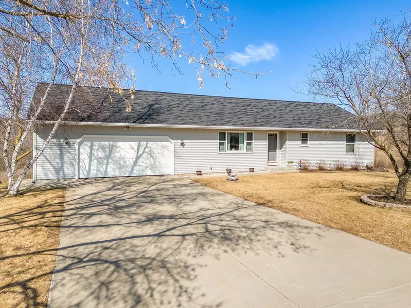 S1019 Netherlands Drive, La Valle, WI 53941