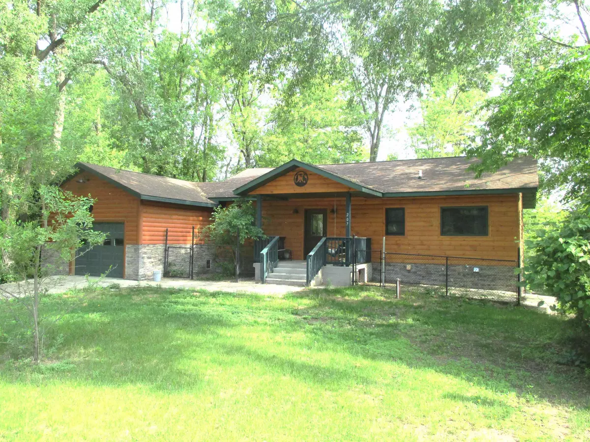 Montello, WI 53949,207 E Water Street