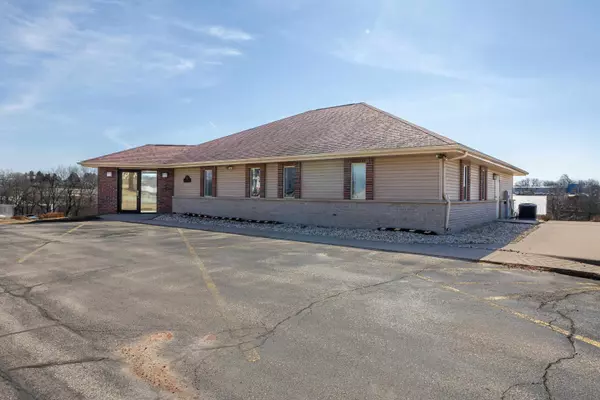 Platteville, WI 53818,915 E Mineral Street