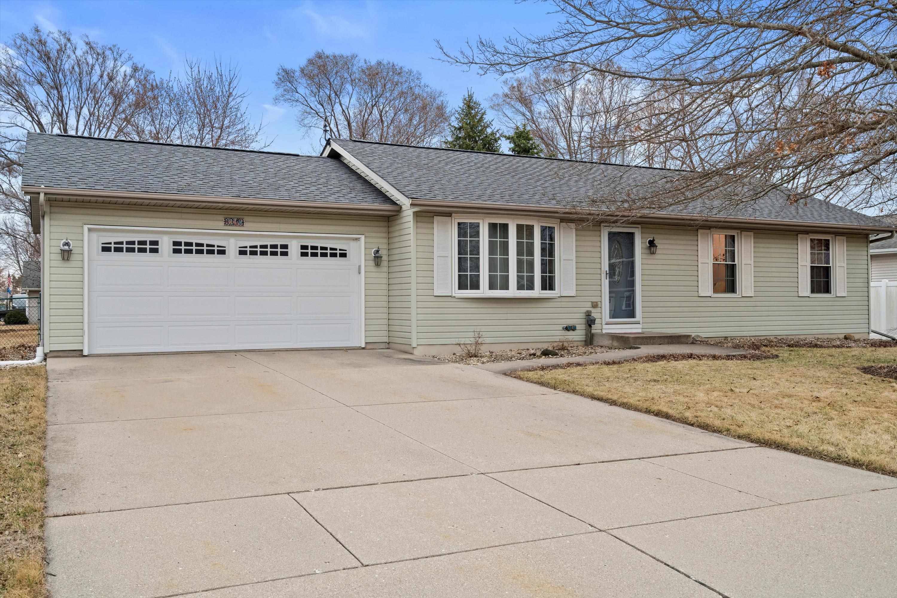 3313 Glenbarr Drive, Janesville, WI 53548