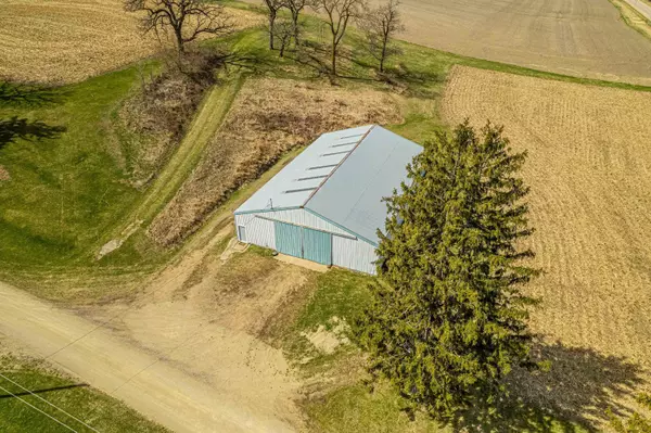 South Wayne, WI 53587,1943 Highway 11