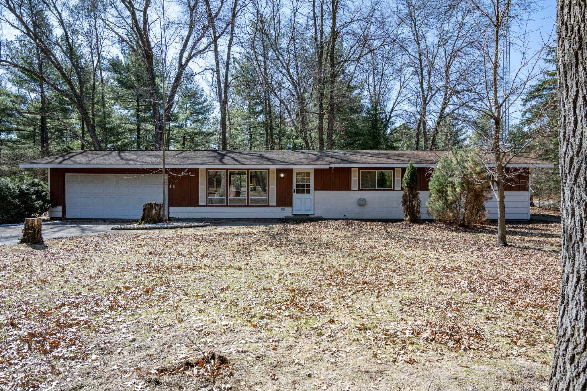 W5613 Cherokee Lane, New Lisbon, WI 53950