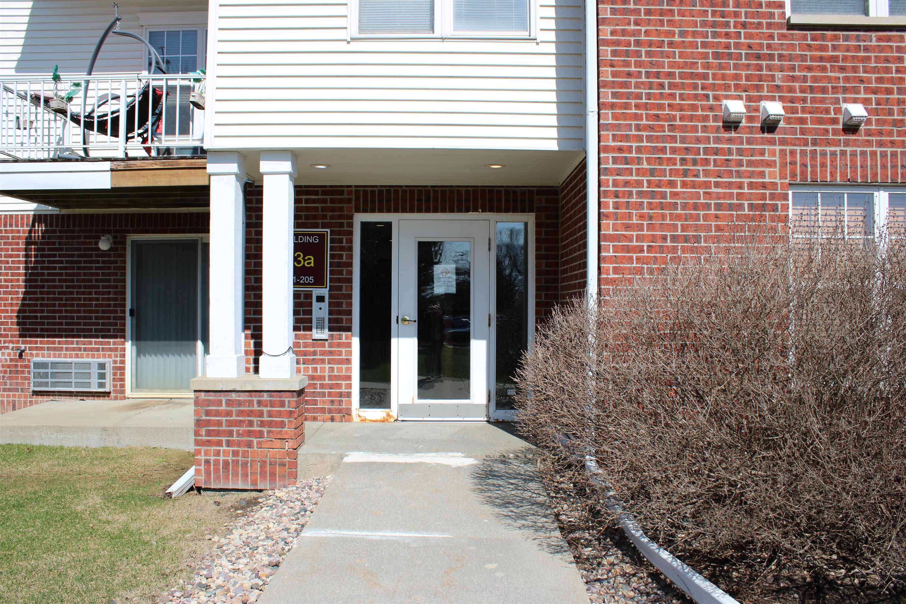 33A Grand Canyon Drive #201, Baraboo, WI 53913