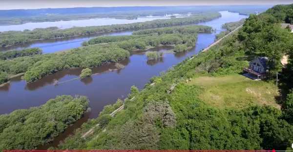 De Soto, WI 54624,65936 Grand View Drive