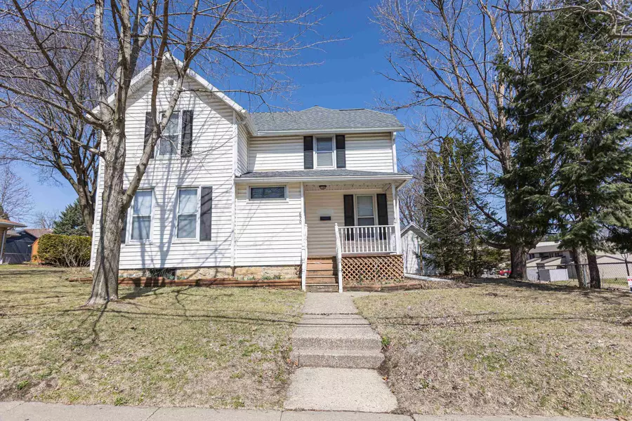 690 E Mineral Street, Platteville, WI 53818