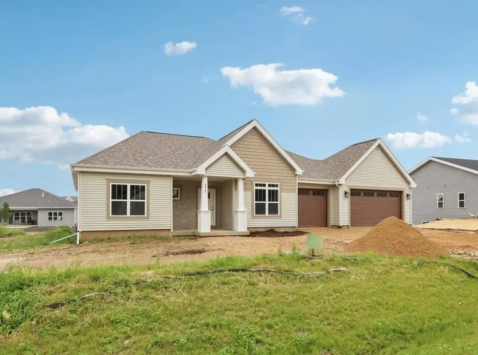 Deforest, WI 53532,6639 Royal View Drive