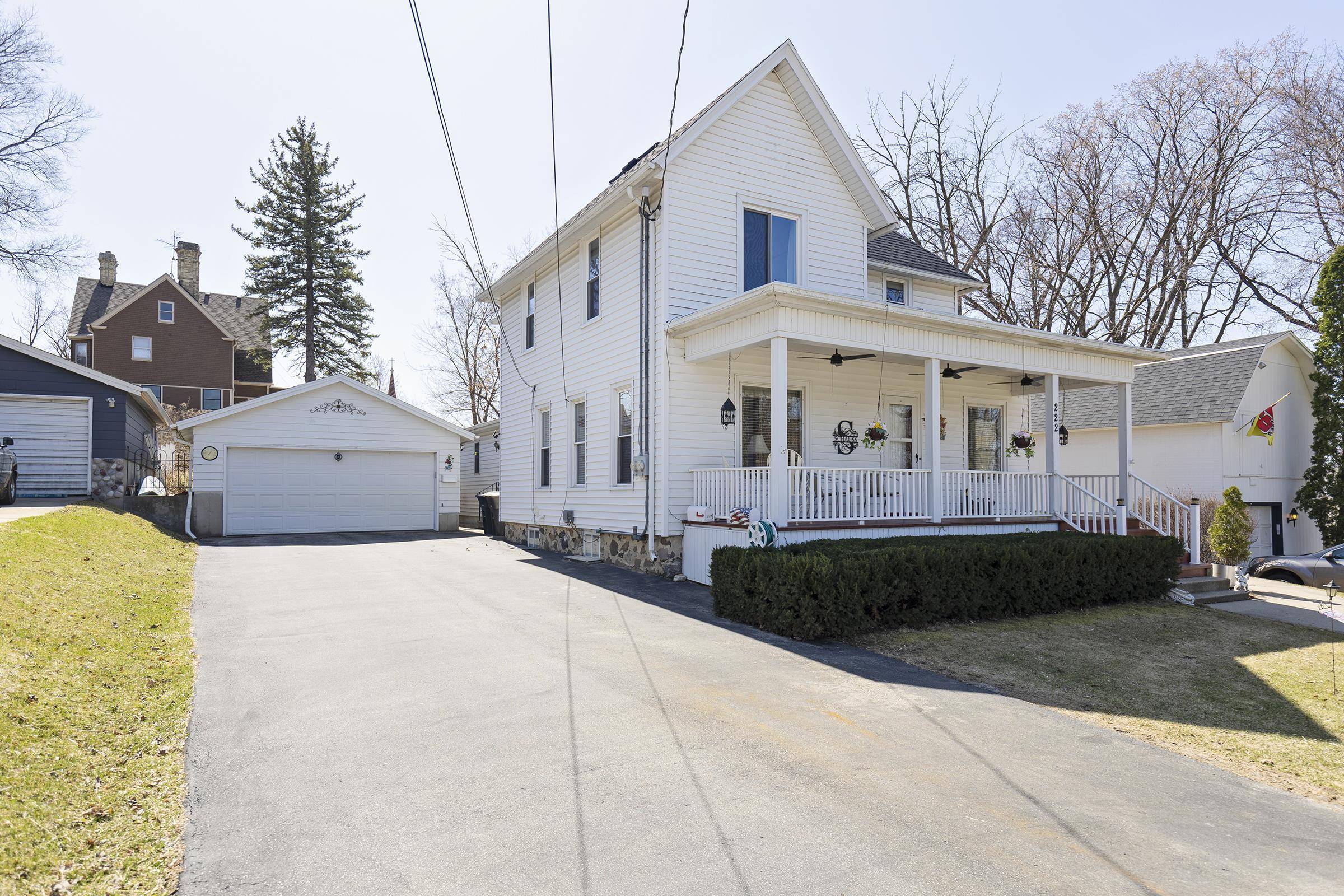 222 & 222 1/2 E Ogden Street, Jefferson, WI 53549