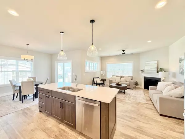 Deforest, WI 53532,Unit 2-2 Bellflower Drive #2