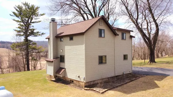 Elroy, WI 53929,W9604 County Road O