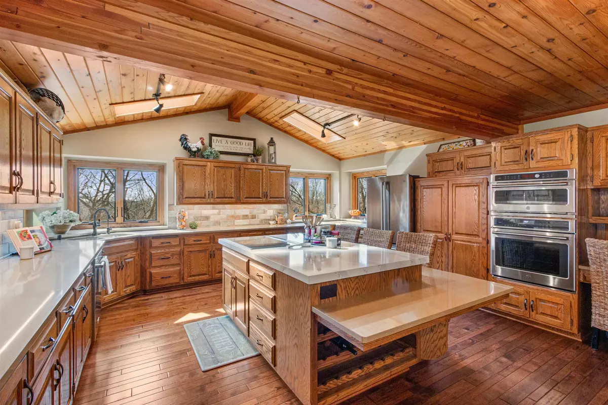 Middleton, WI 53562,4886 Foxfire Trail