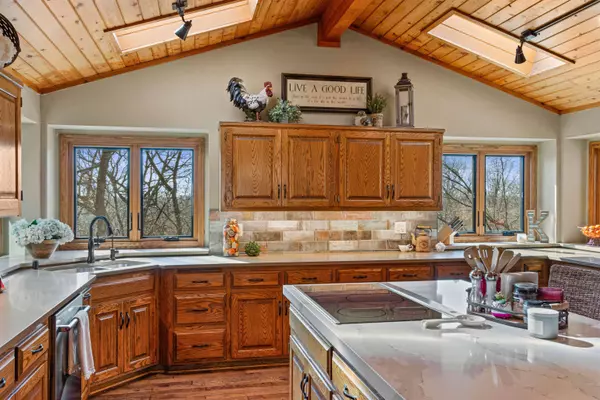 Middleton, WI 53562,4886 Foxfire Trail