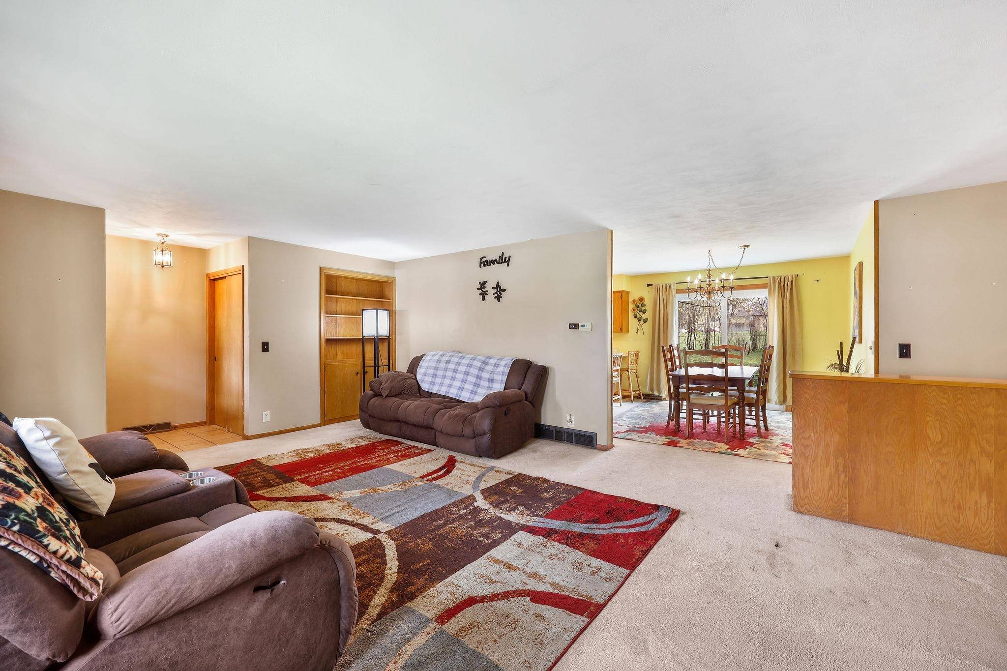 Sun Prairie, WI 53590,909 Park View Drive