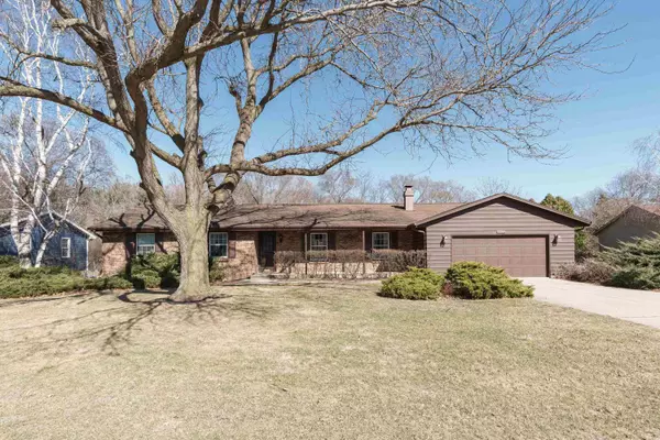 726 Somerset Drive, Janesville, WI 53546