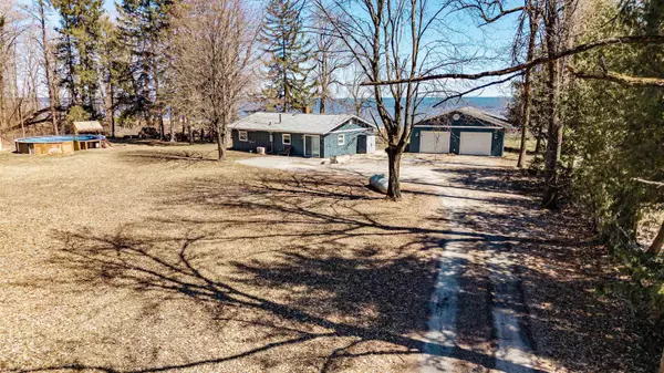 Little Suamico, WI 54141,3714 County Road S
