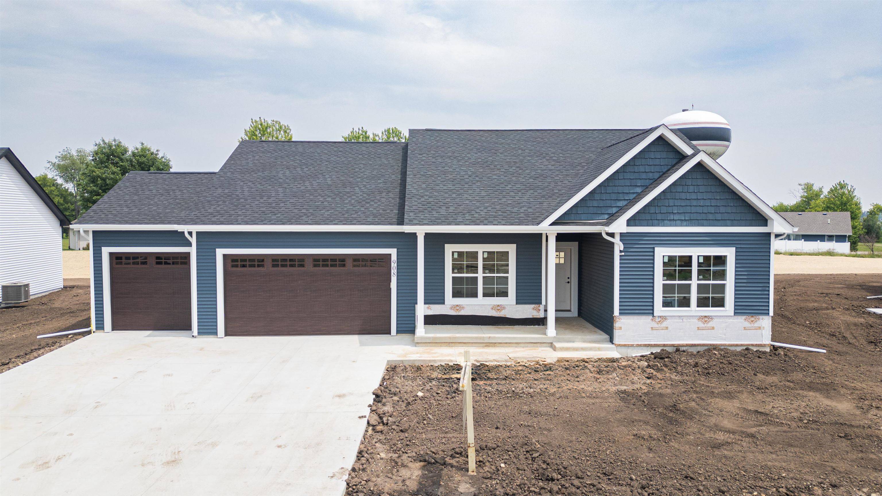 908 Red Hawk Drive, Milton, WI 53563