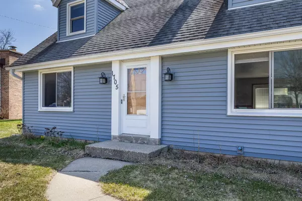 Waukesha, WI 53186,1705 Blackhawk Trail