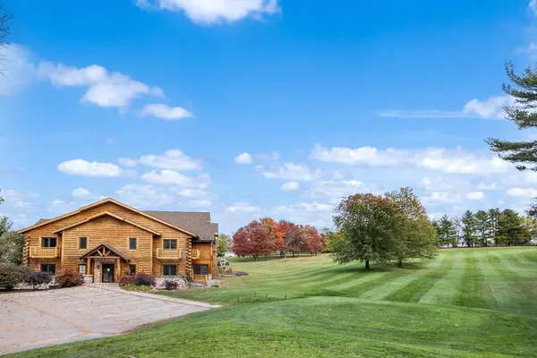 Green Lake, WI 54941,695 South Street #6