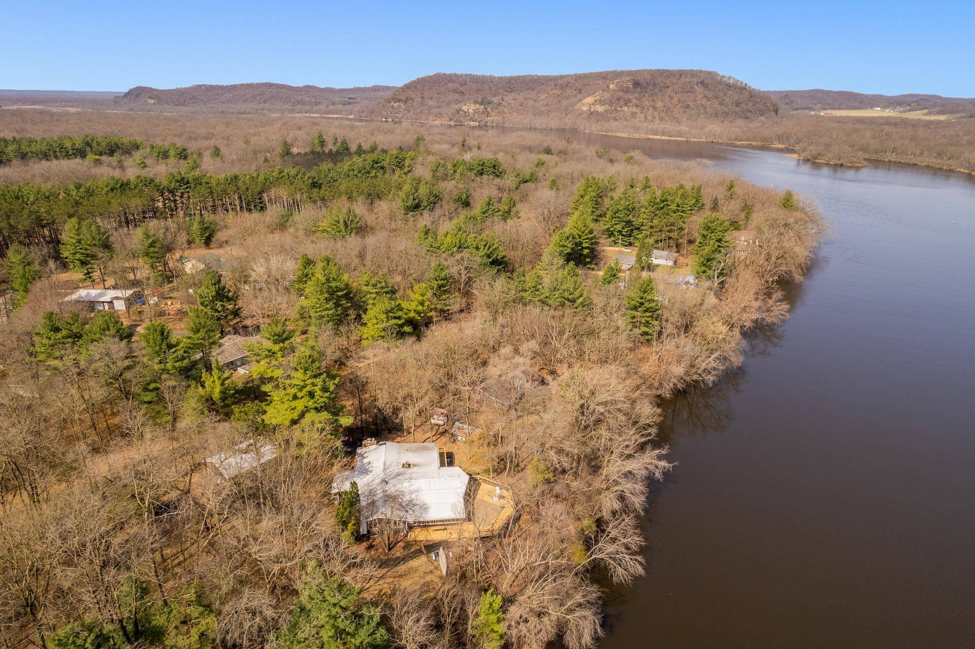 10508 Laws Drive, Mazomanie, WI 53560