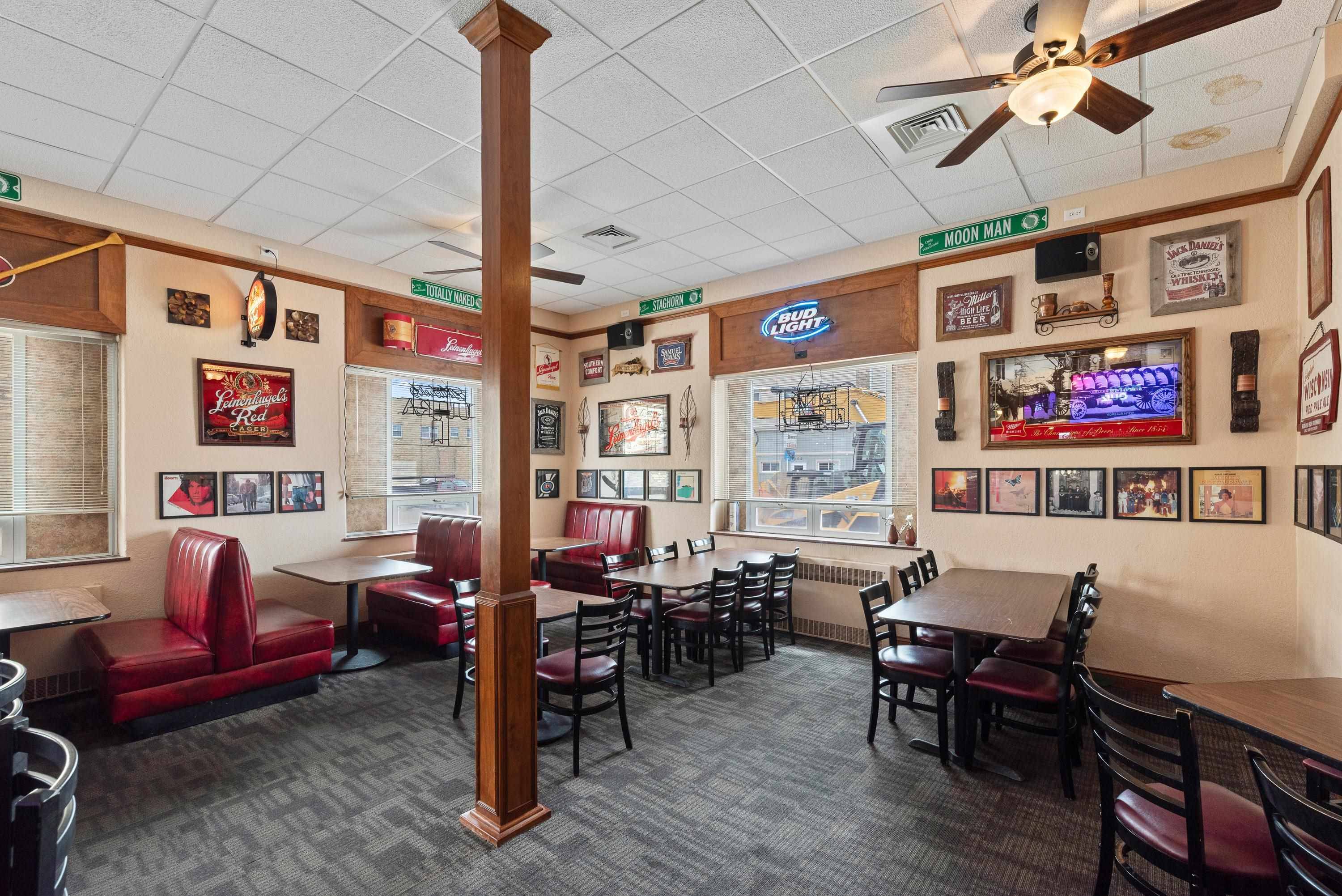 Juneau, WI 53039,153 E Oak Street