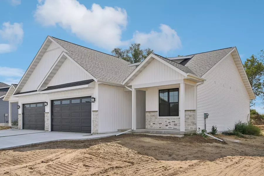 317 Willow Street, Pardeeville, WI 53954