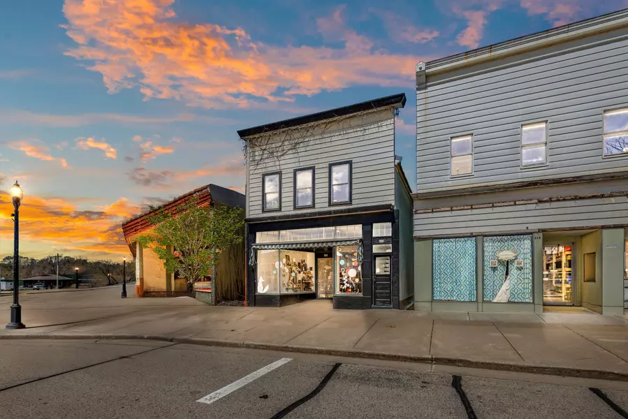 618 W Water Street, Princeton, WI 54968