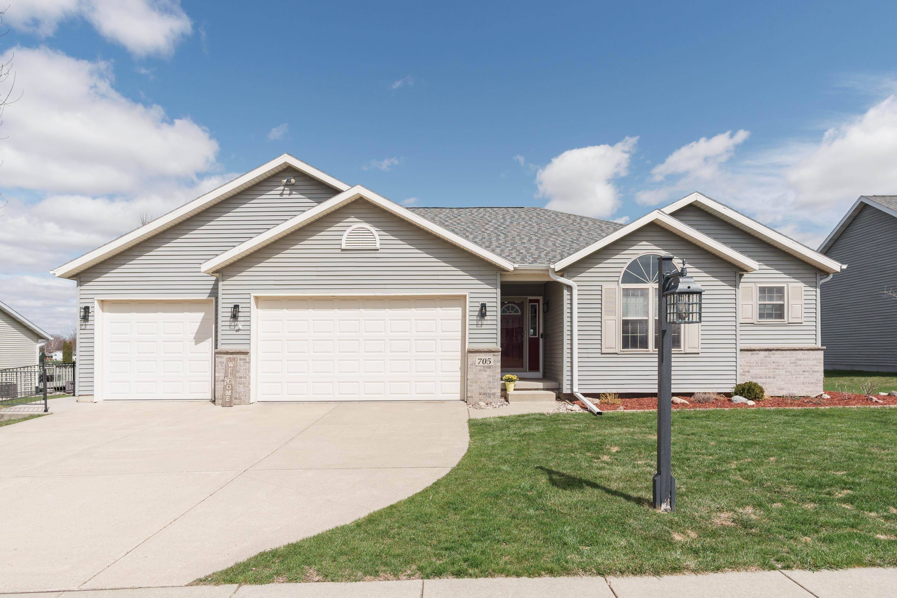 705 Avalon Road, Columbus, WI 53925