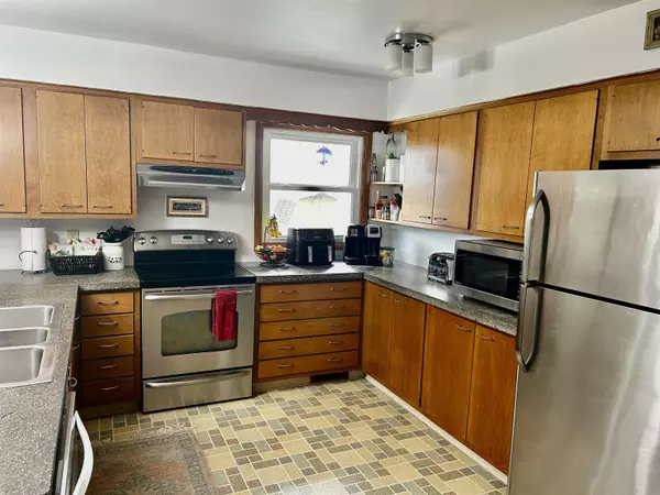 Beaver Dam, WI 53916,509 Walnut Street