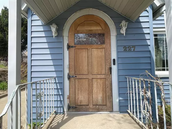 Baraboo, WI 53913,227 1st Street