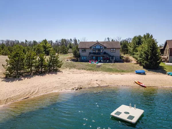 W5588 S Stone Gate Drive, New Lisbon, WI 53950