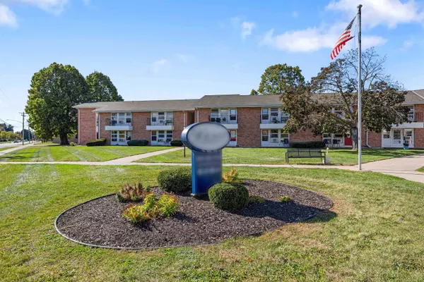 Janesville, WI 53545,1601 N Randall Avenue #34