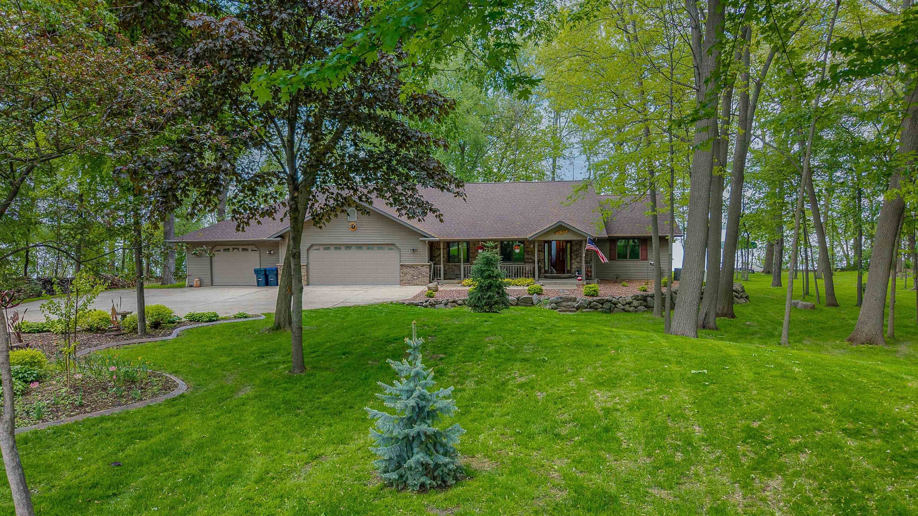 W9623 Rose Circle, Beaver Dam, WI 53916