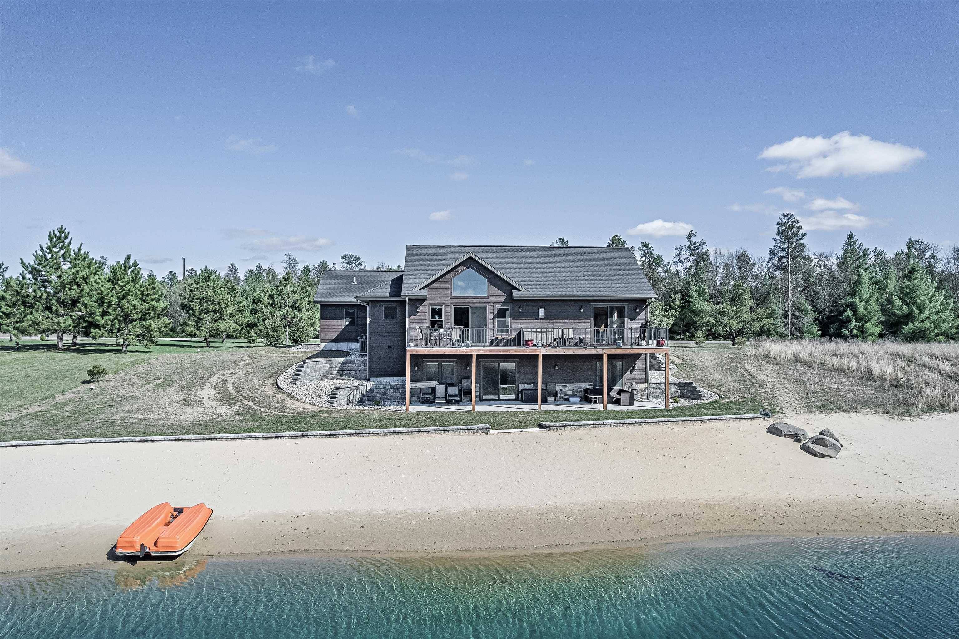 New Lisbon, WI 53950,N8067 Castaway Drive
