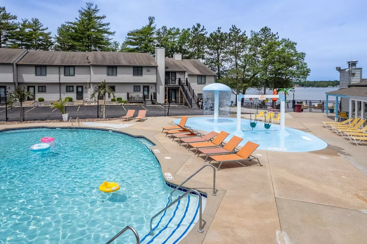 Wisconsin Dells, WI 53965,1093 Canyon Road #204