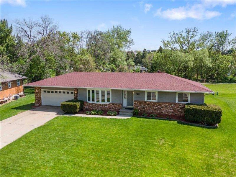 Deforest, WI 53532,309 Acker Parkway