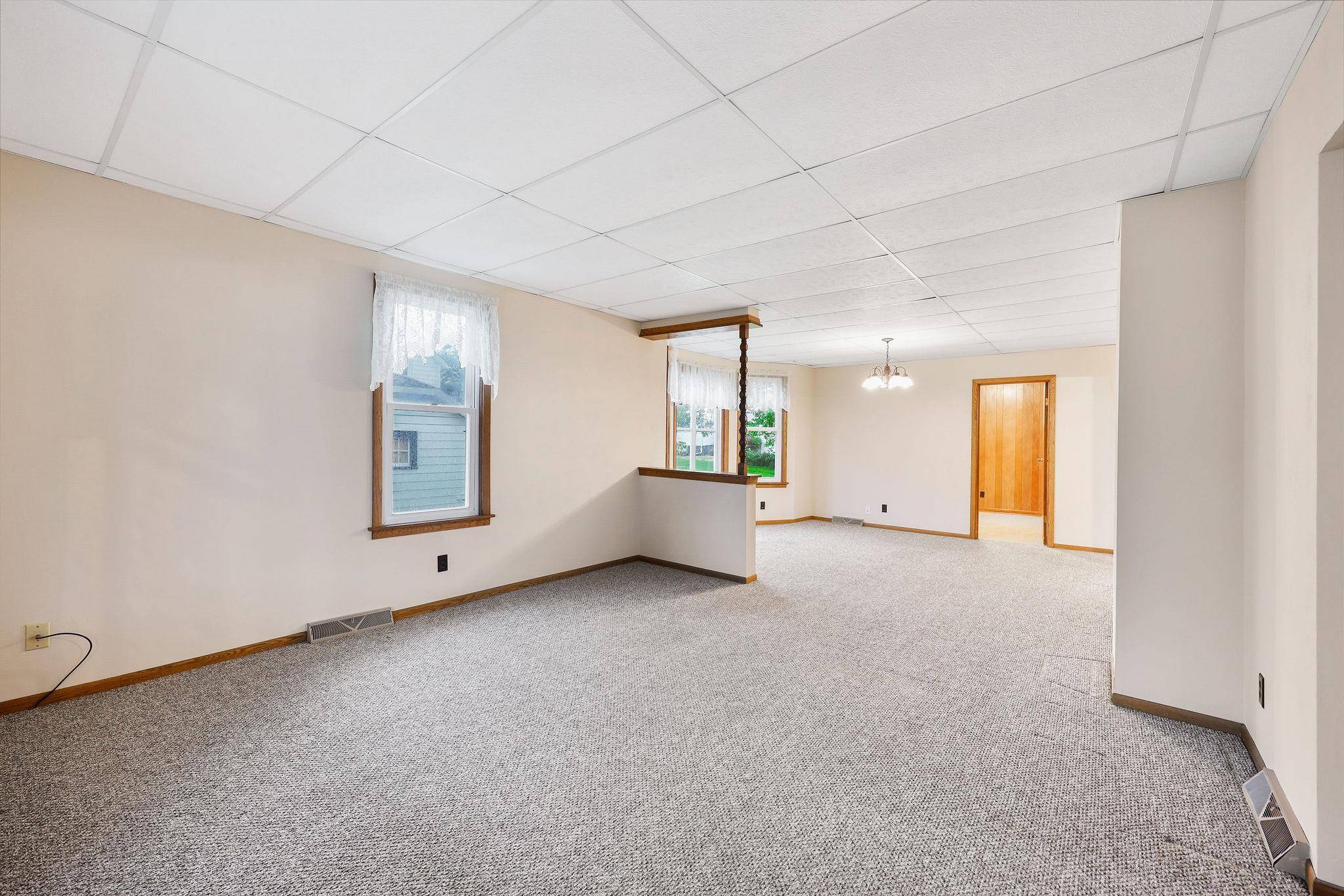 Watertown, WI 53094,706 S 10th Street