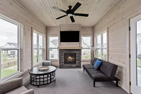 Waunakee, WI 53597,5010 Pear Blossom Court
