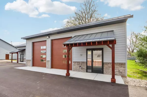 Watertown, WI 53094,721 W Main Street