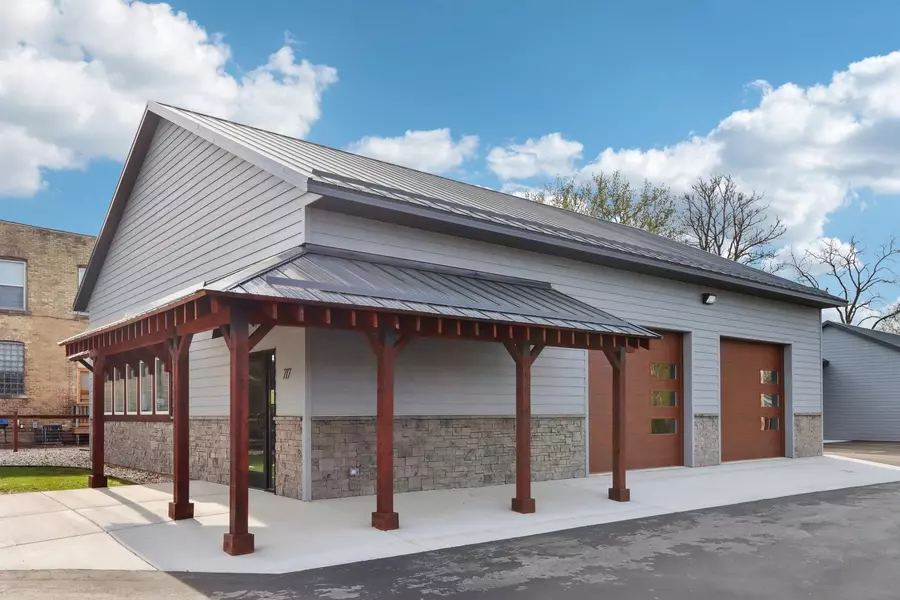 717 W Main Street #717, Watertown, WI 53094