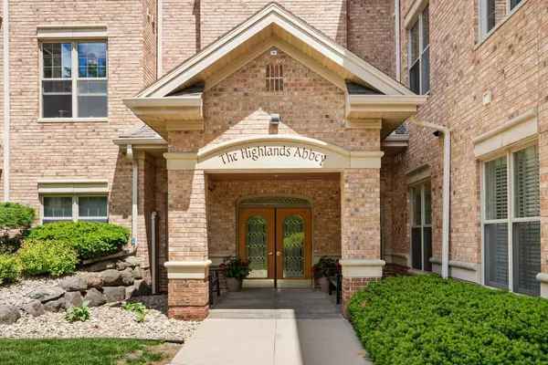 5418 Old Middleton Road #201, Madison, WI 53705