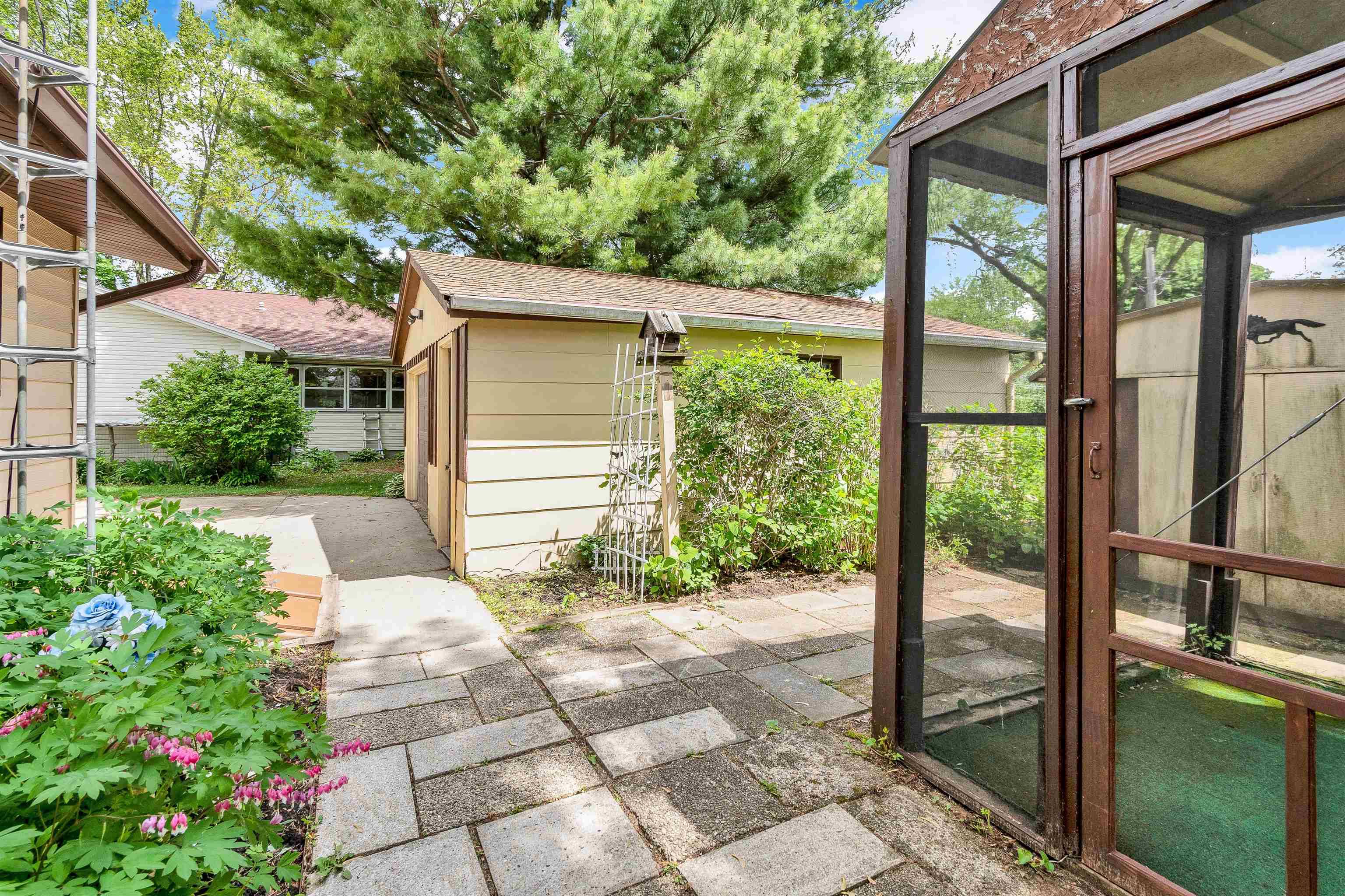 Waterloo, WI 53594-1232,120 Hickory Lane
