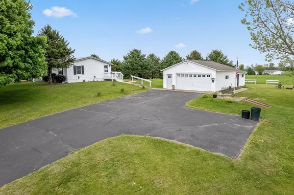Reedsburg, WI 53959-0000,S2788 Coon Bluff Road