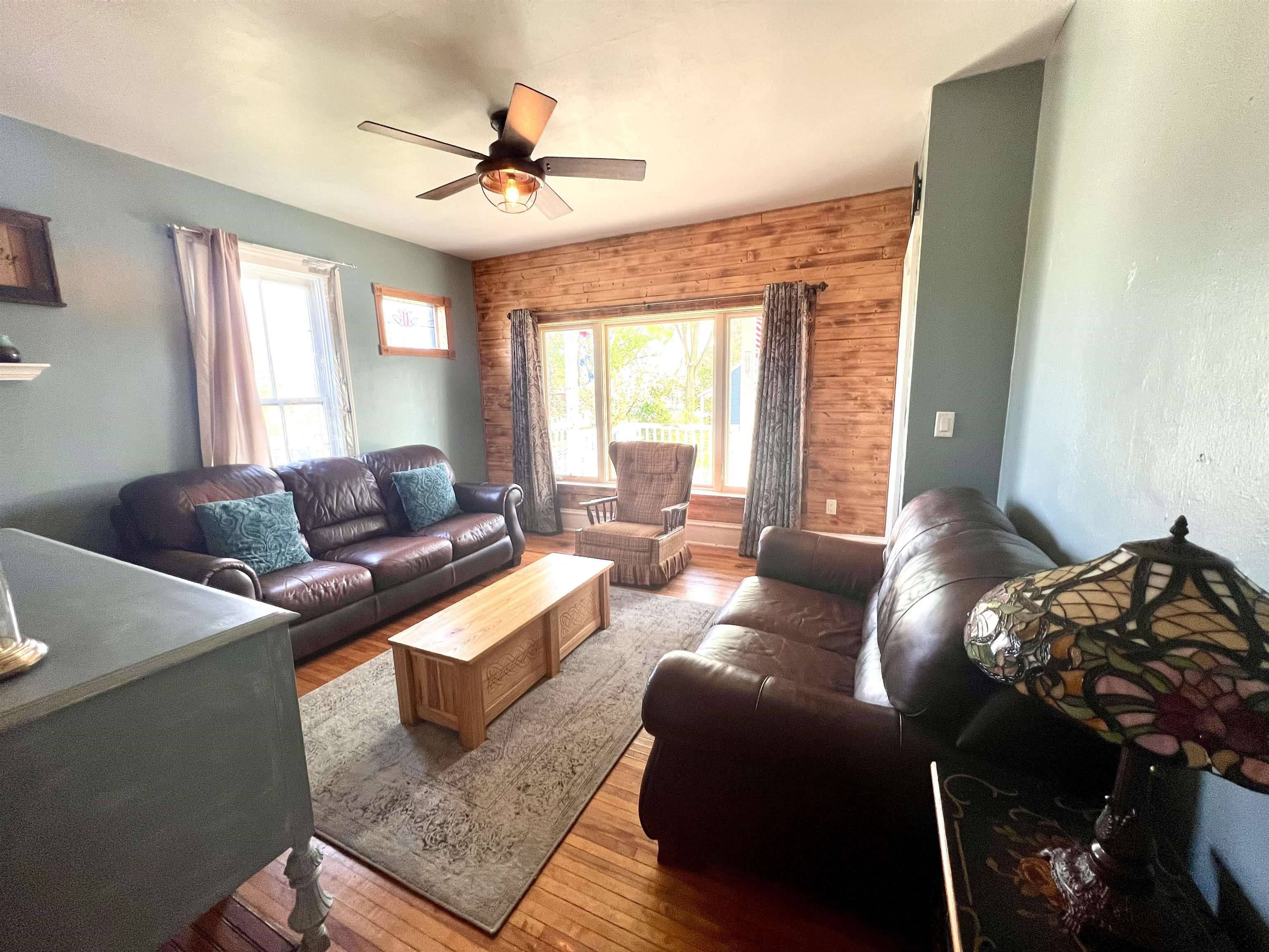 Baraboo, WI 53913,204 South Street